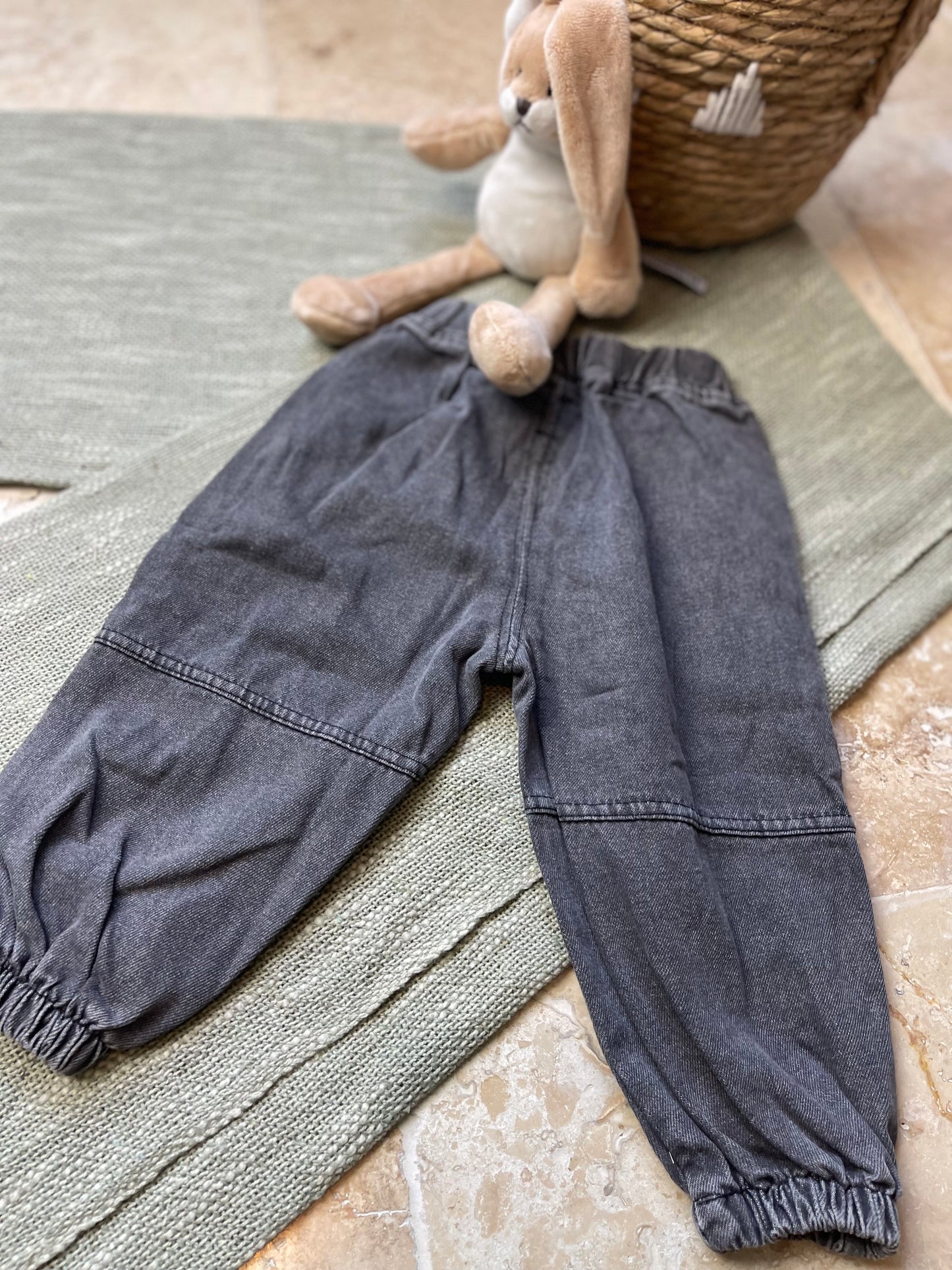 Ensemble sportwear garçon – veste en jean, pantalon cargo et pull manches longues