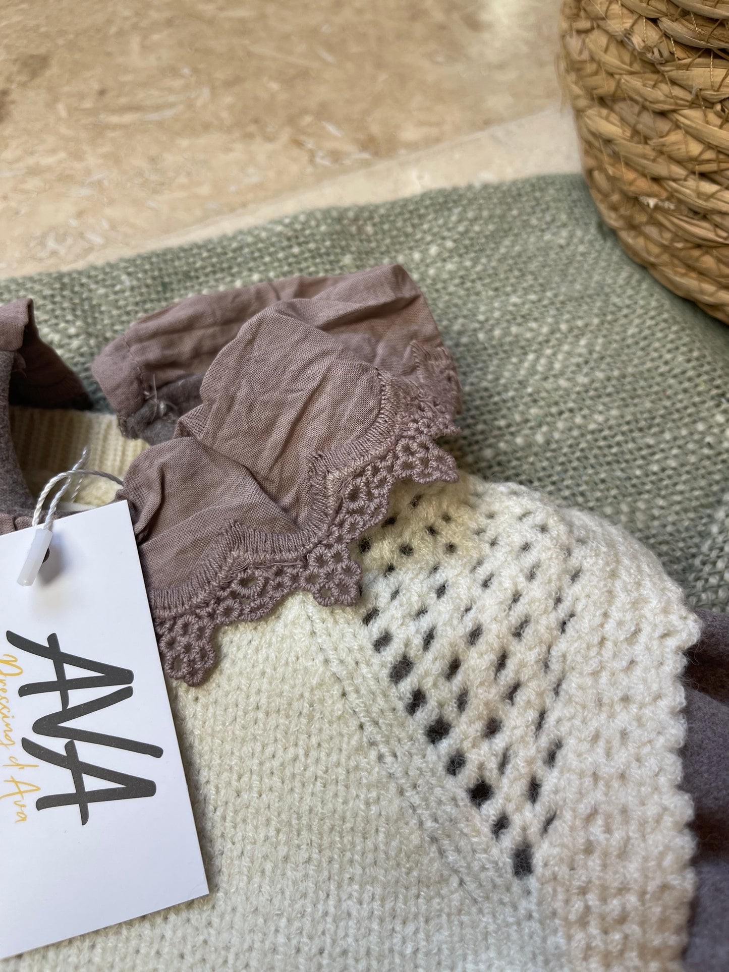 Ensemble fille 3 pièces – col Claudine, pull en laine et pantalon velours