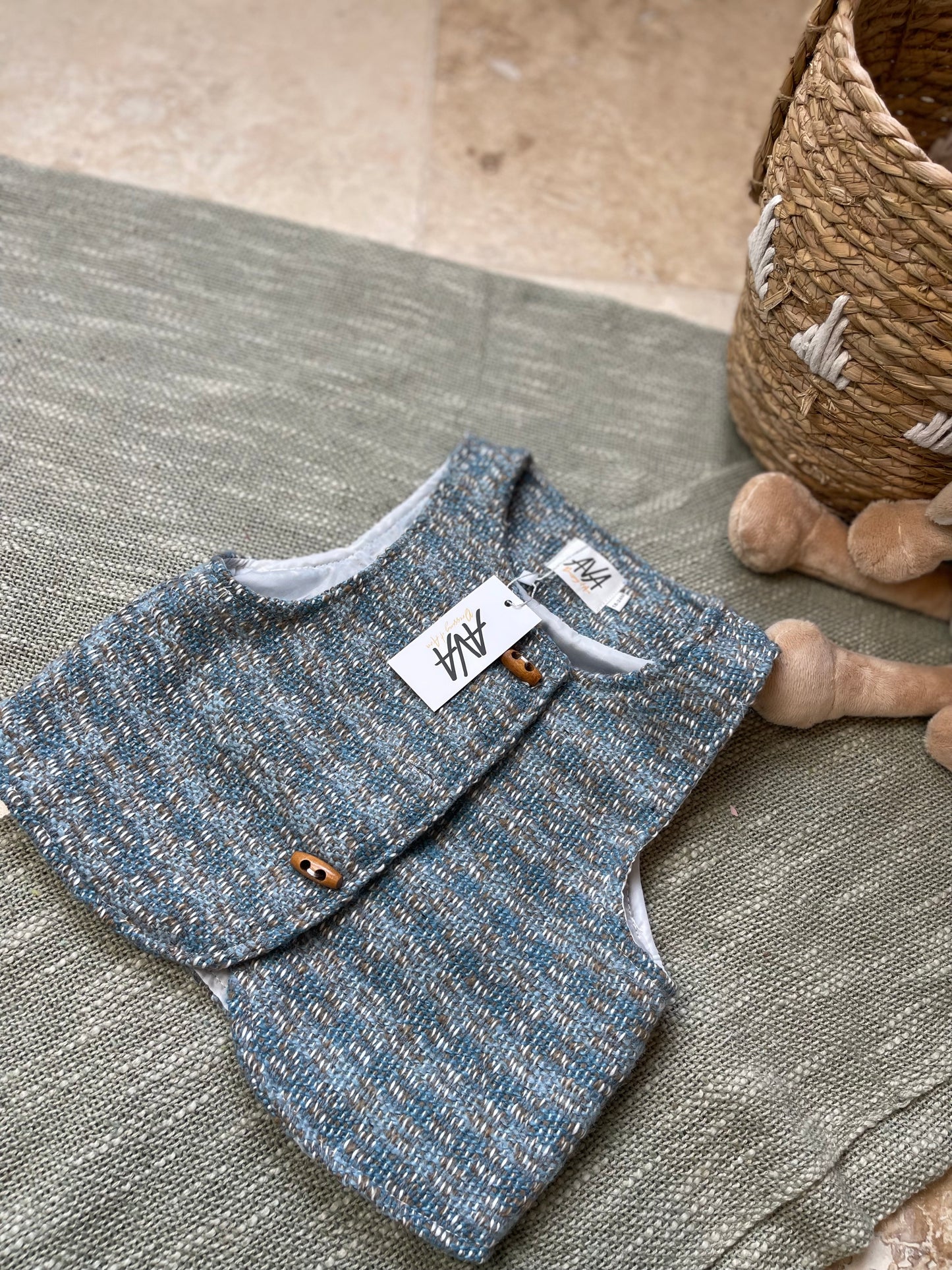 Ensemble fille 3 pièces – blazer, chemise et pantalon jean pattes d’éléphant