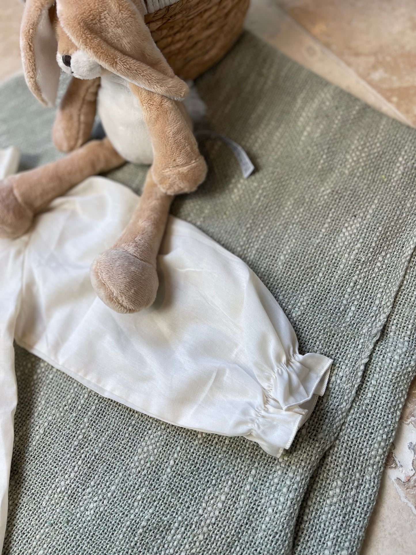 Ensemble fille 3 pièces – blazer à froufrous, chemise à volants et jean