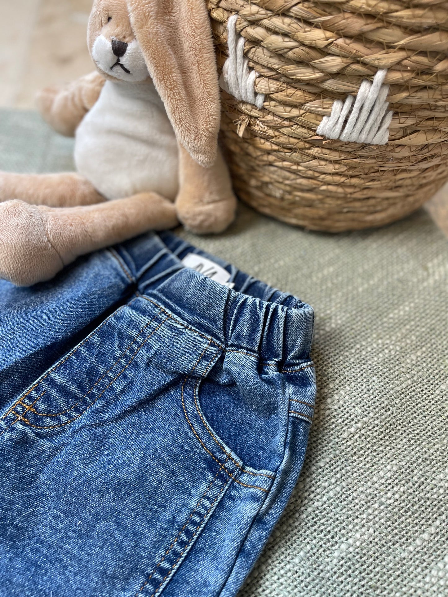 Ensemble fille 3 pièces – blazer, chemise et pantalon jean pattes d’éléphant